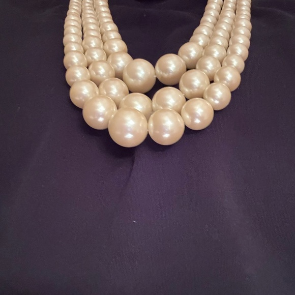 VINTAGE PEARL5 STRAND CREAMY IVORY NECKLACE - Picture 11 of 11